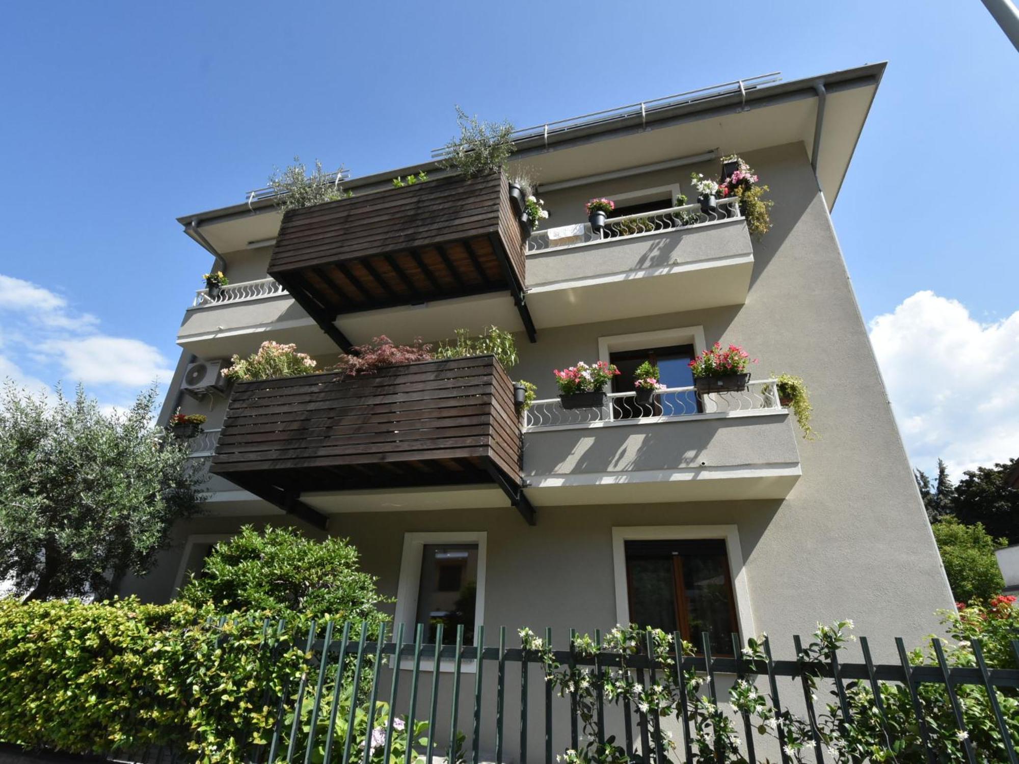 Apartment La Casa Di Lara By Interhome Морбеньо Екстериор снимка
